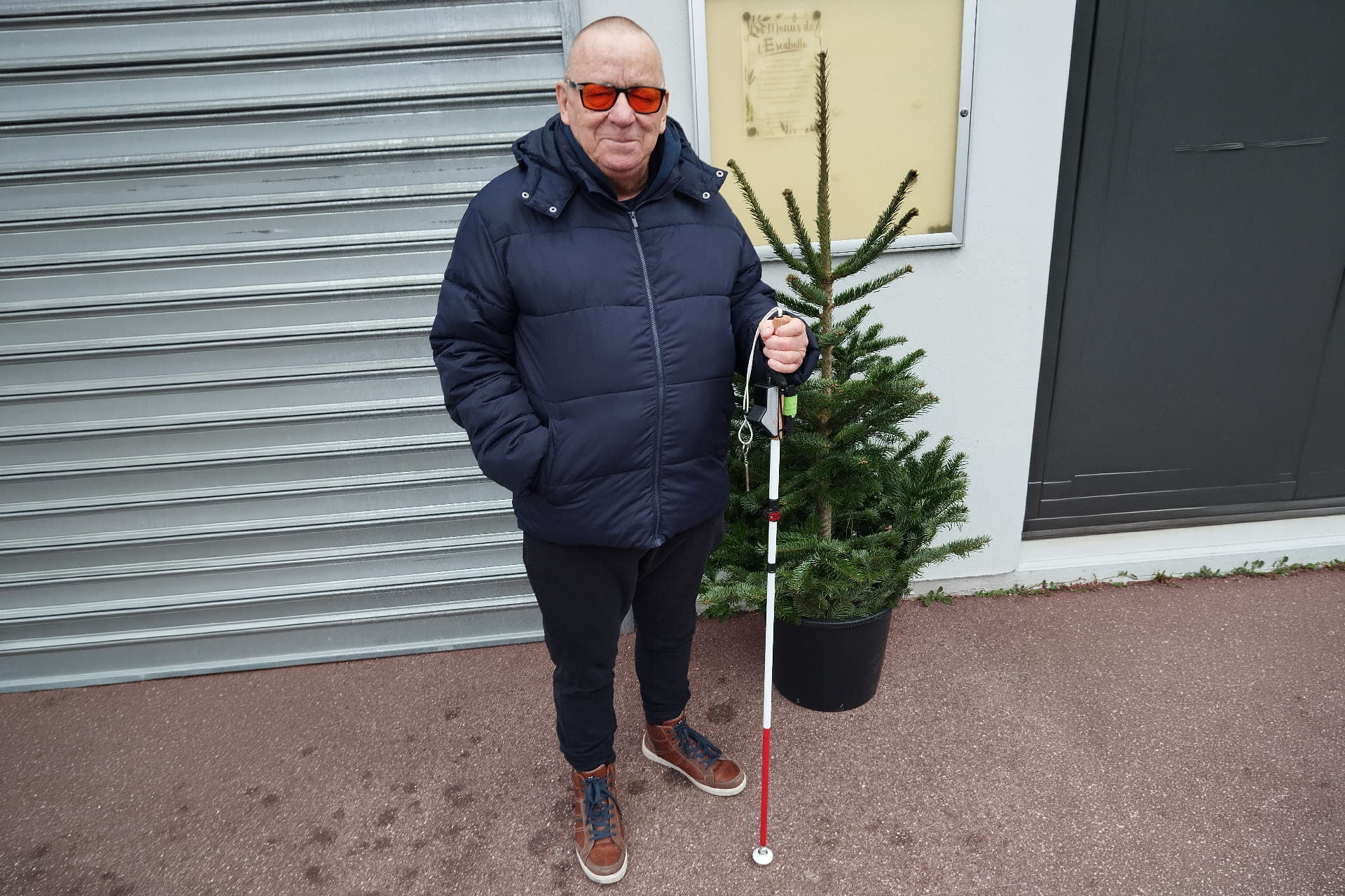 José (54)